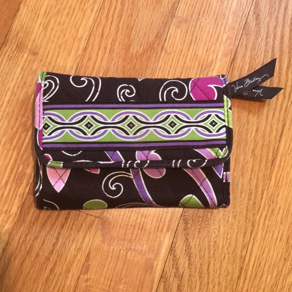 Vera Bradley Wallet - Picture 1 of 3
